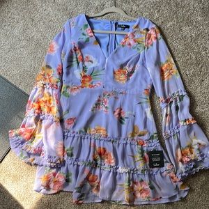 Lulus purple floral dress. Size large. Never been worn